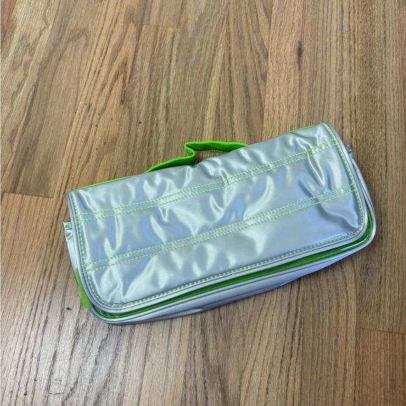 Clinique Makeup Travel Bag Silver Neon Green Snaps - Picture 1 of 8